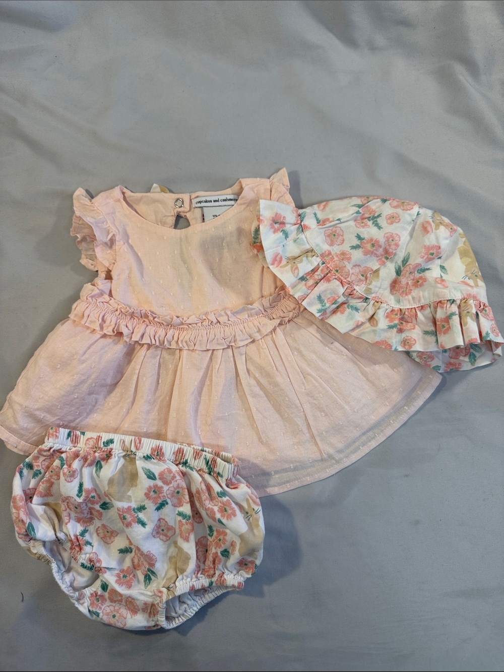 cupcakes & cashmere - Pink Floral Dress, Bloomers & Sun Hat Set